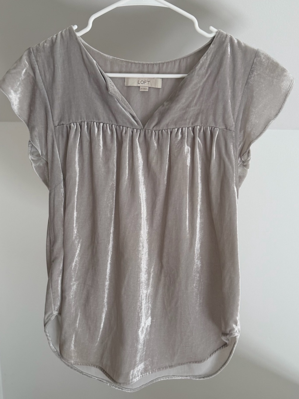 LOFT Silver-Gray Cap Sleeve Velvet Top size Small